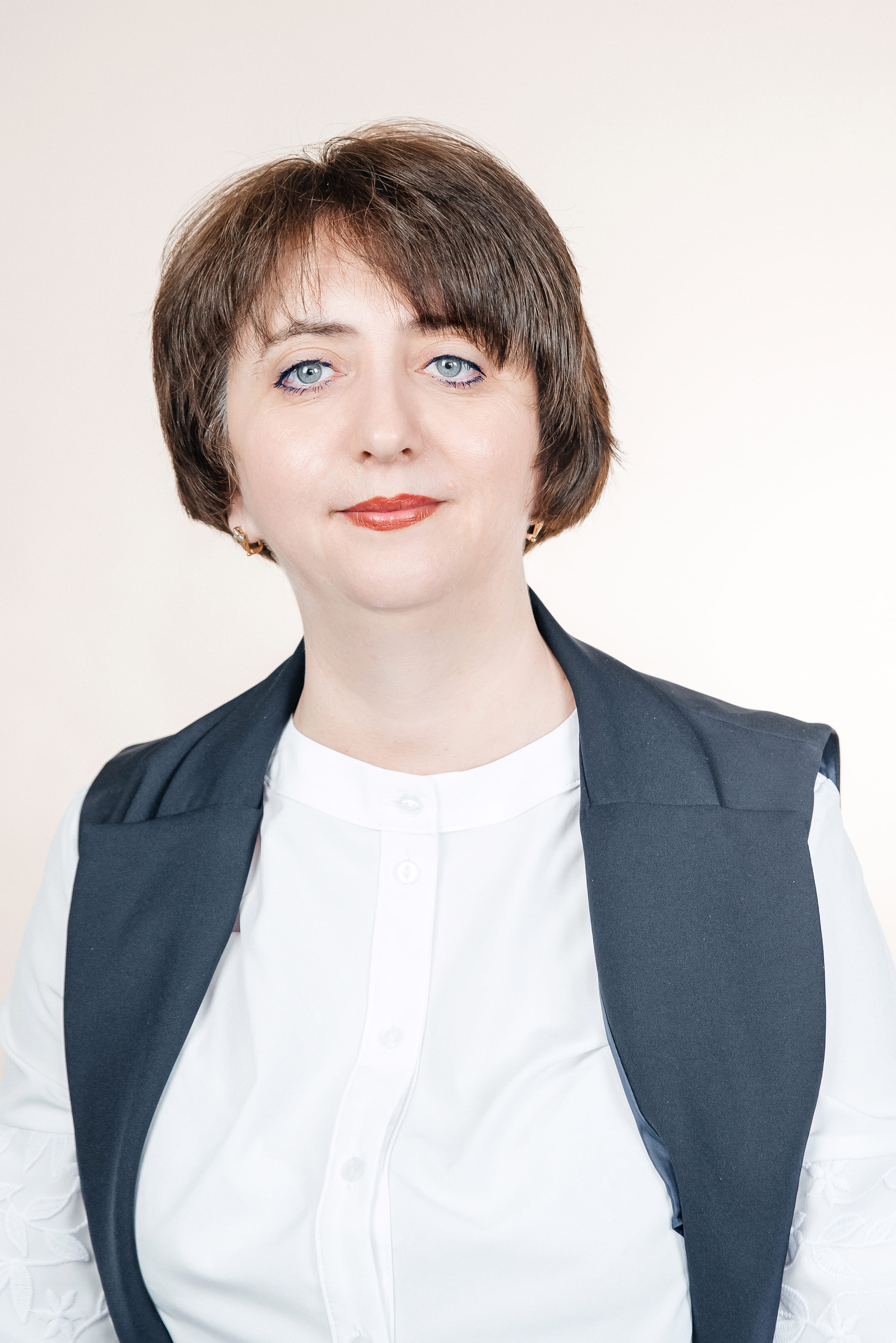 Новгородова Марина Анатольевна.